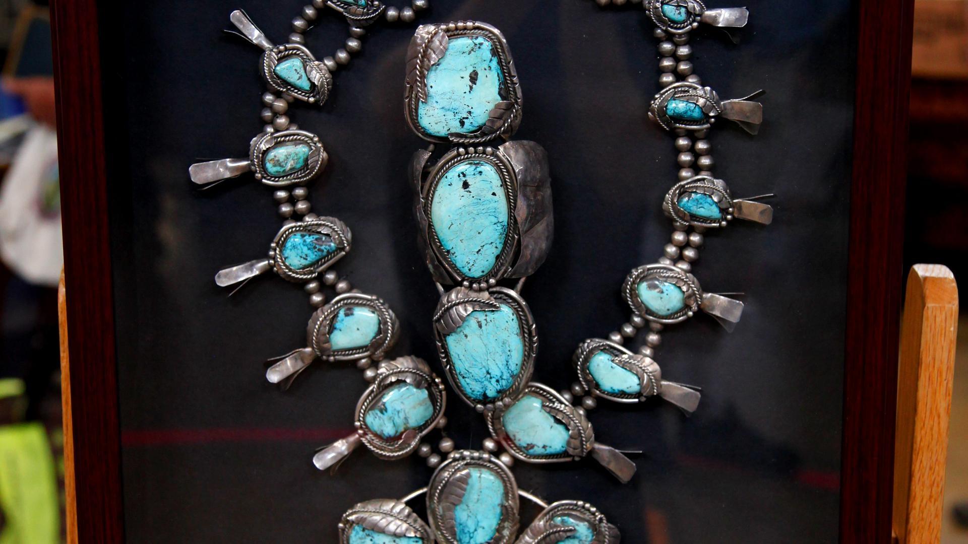 Sleeping Beauty Turquoise Navajo Squash Blossom Necklace 42911