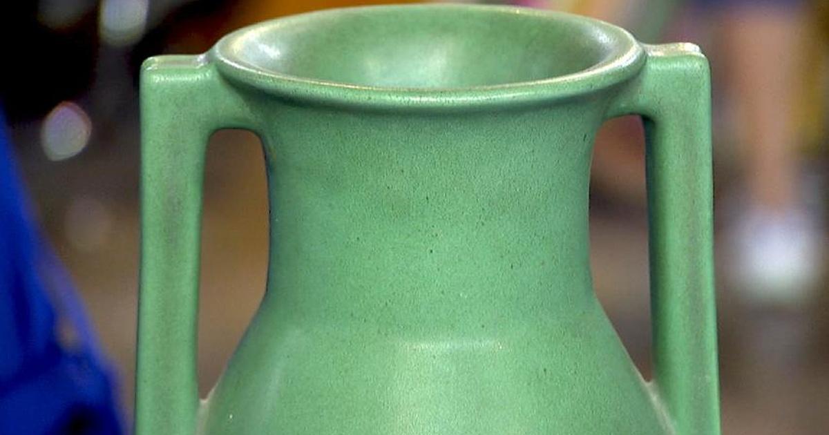 Antiques Roadshow Appraisal Teco Pottery Vase, ca. 1905 Season 18