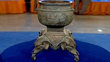 Appraisal: 1796 Chinese Bronze Censer