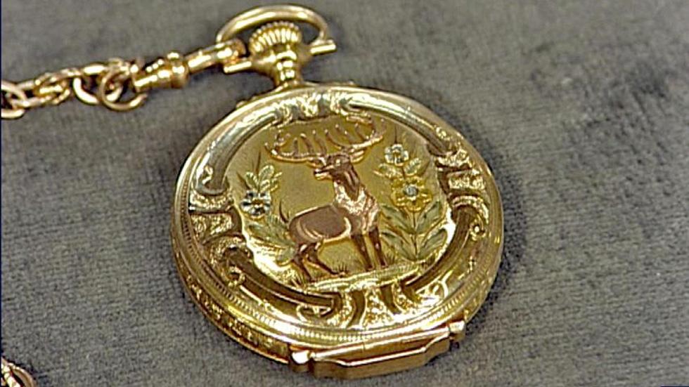 S18 Ep30: Appraisal: 1899 Multicolored Gold Watch image