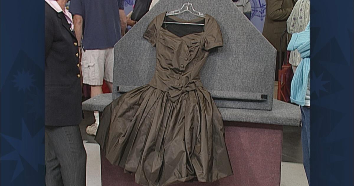 Antiques Roadshow, Appraisal: 1954 Christian Dior Couture Dress, Season  19, Episode 31