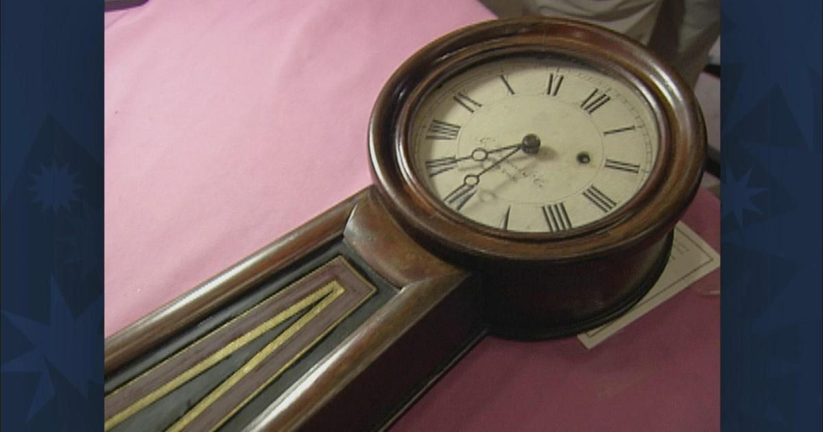Antiques Roadshow Appraisal Banjo Clock, ca. 1865 Season 19 Episode 30 PBS