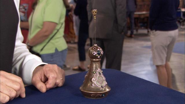 Antiques Roadshow | Appraisal: Schafer & Vater Porcelain Hat Pin Holder, ca. 191