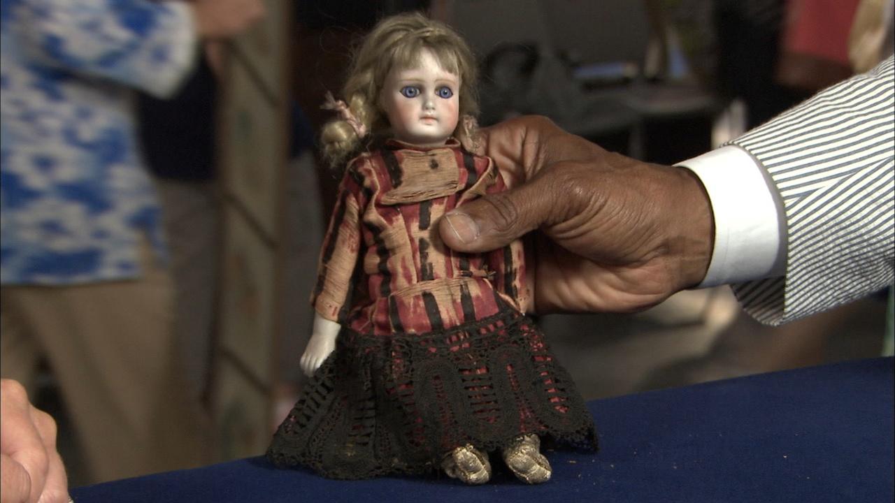 Antiques Roadshow | Appraisal: Doll Portrait Jumeau #2