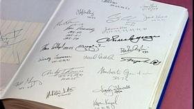Video thumbnail: Antiques Roadshow Appraisal: Astronaut Autograph Book