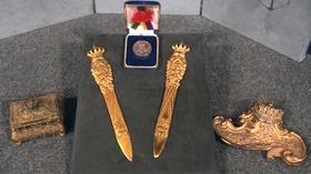 Video thumbnail: Antiques Roadshow Appraisal: Rex Mardi Gras Collection
