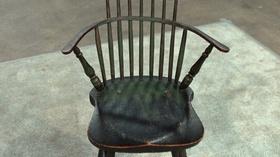 Video thumbnail: Antiques Roadshow Appraisal: New England Windsor Armchair, ca. 1800