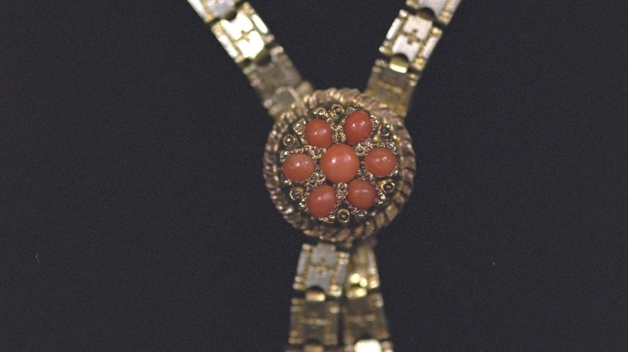 Appraisal: Necklace with Lincoln Provenance, ca. 1865 | Watch on PBS  Wisconsin