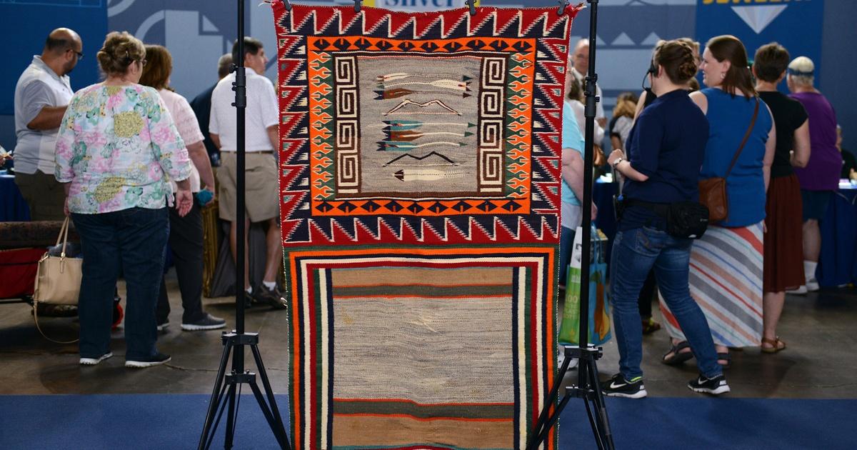 Antiques Roadshow Appraisal Navajo "Sunday" Saddle Blanket, ca. 1915