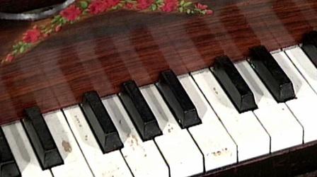 Video thumbnail: Antiques Roadshow Appraisal: Child's Square Piano, ca. 1855