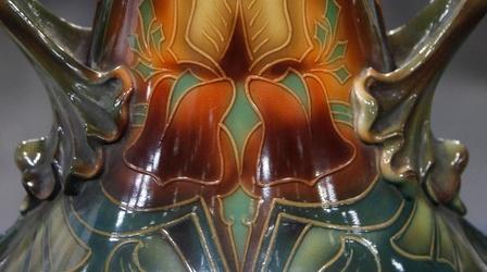 Video thumbnail: Antiques Roadshow Appraisal: Royal Bonn Art Nouveau Vase, ca. 1900