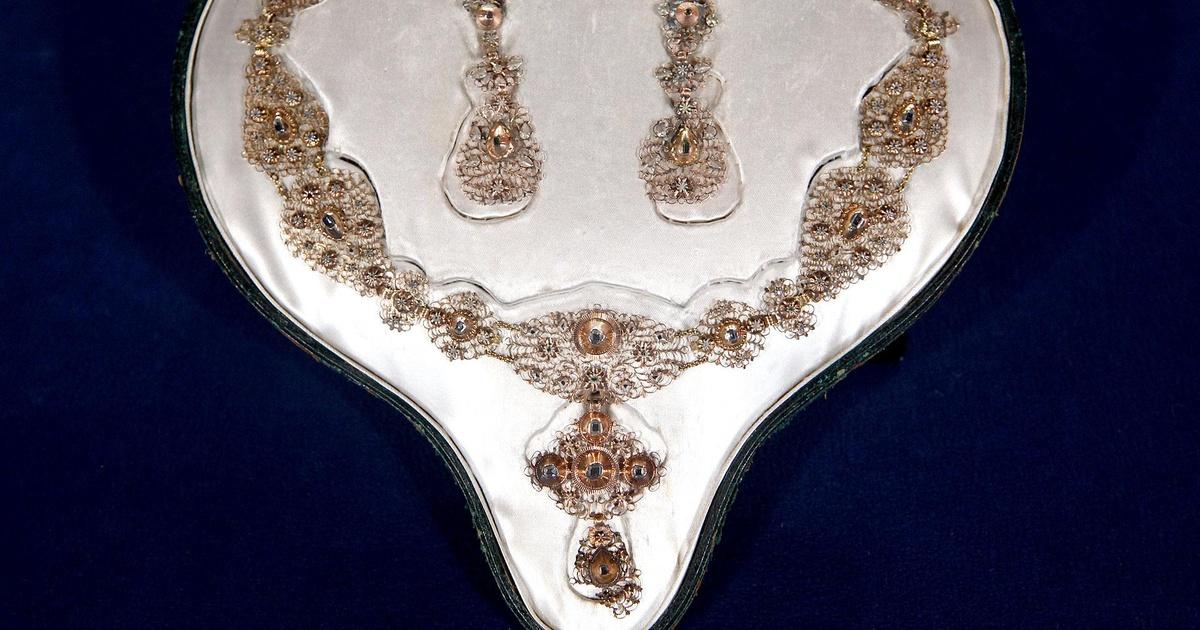 Appraisal: 18th-Century Spanish Necklace & Earrings | Antiques Roadshow