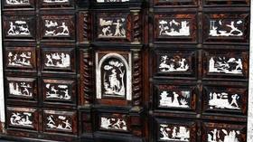 Video thumbnail: Antiques Roadshow Appraisal: 19th C. Cabinet-on-Stand