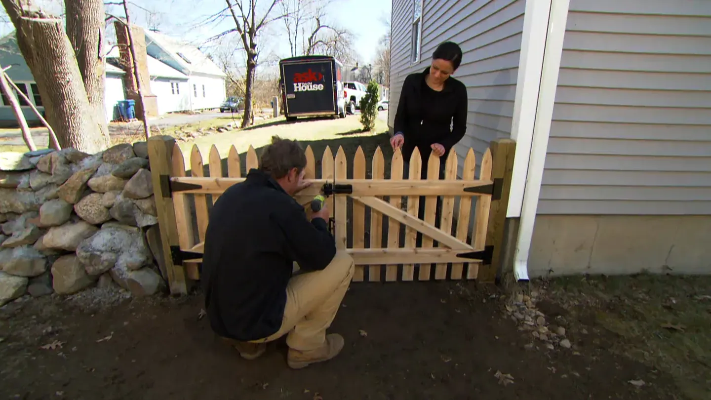 Ask This Old House | Pass Through, New Gate
