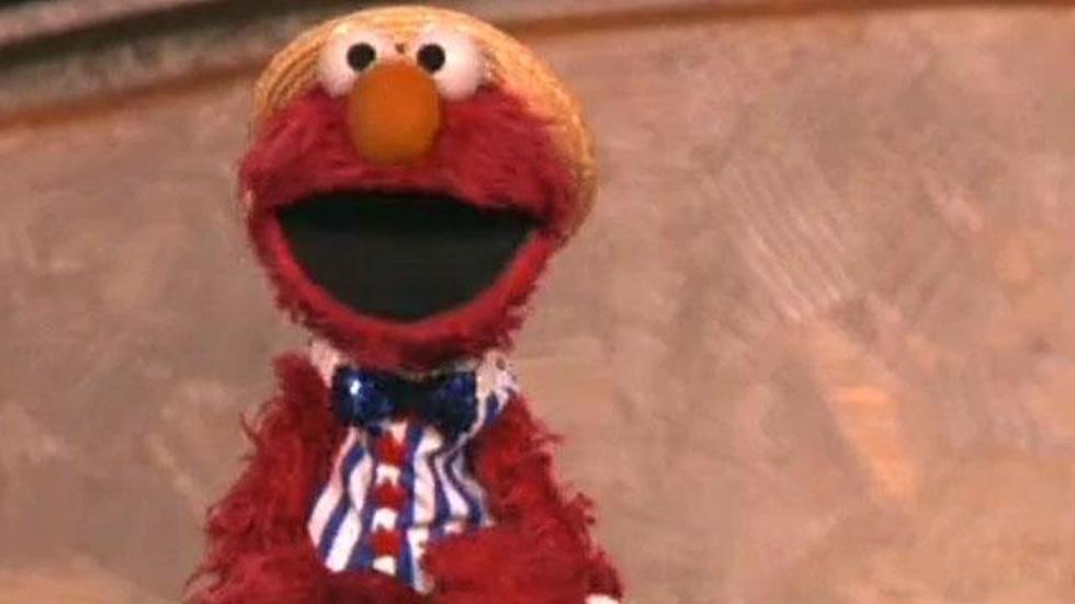 Elmo Sings Happy Birthday America image