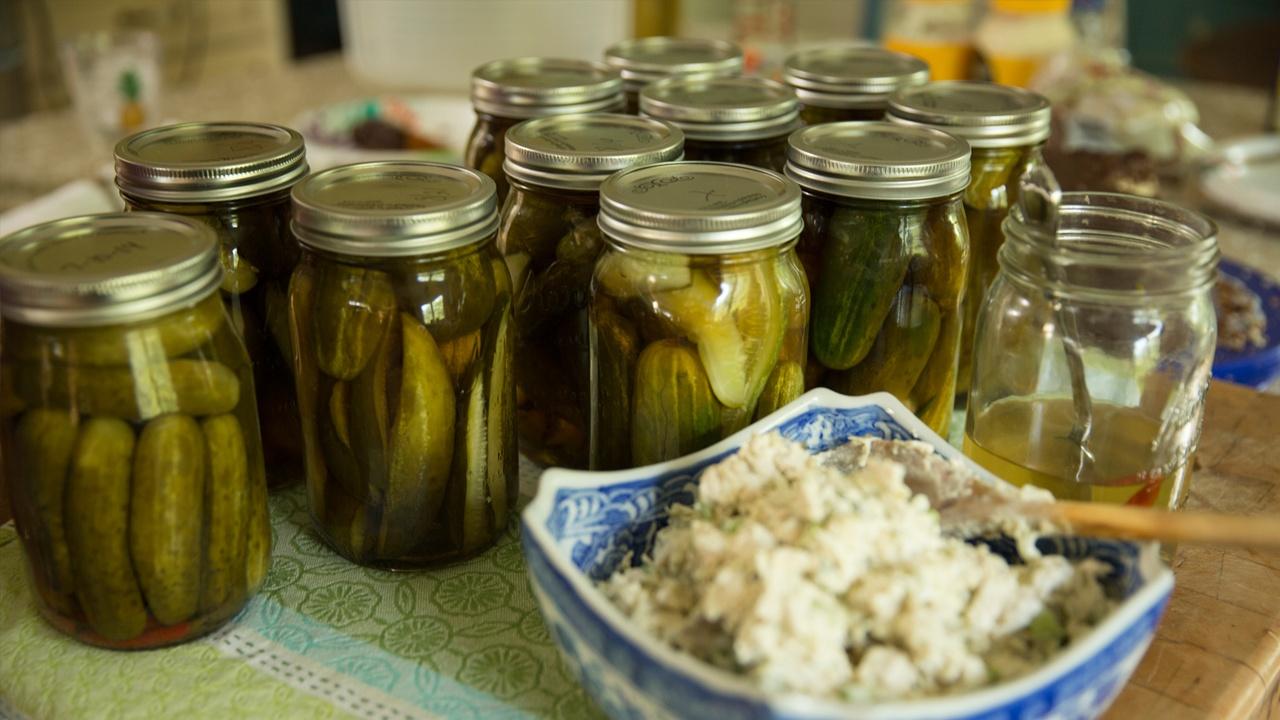 A Chef's Life | Preview: Season 3, Ep. 4: Pickle Perfect