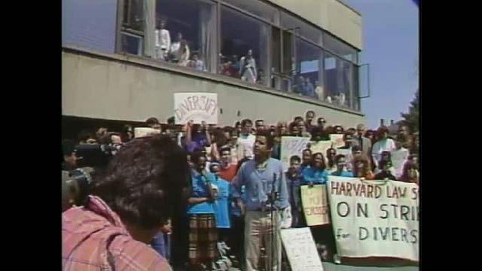 Obama Speaks at Harvard Law in '90 image