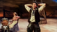 Hugh Jackman Sings "Oh, What a Beautiful Mornin'"