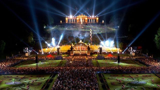 Vienna Philharmonic Summer Night Concert 2011 - Preview