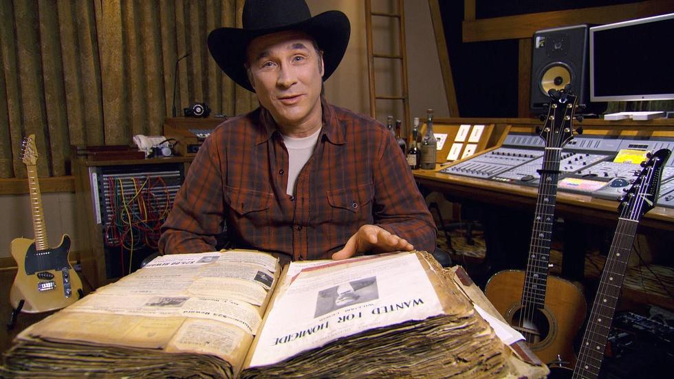 S10 Ep3: Book of Rogues, Empire State Crash & a Forbidden Pi image