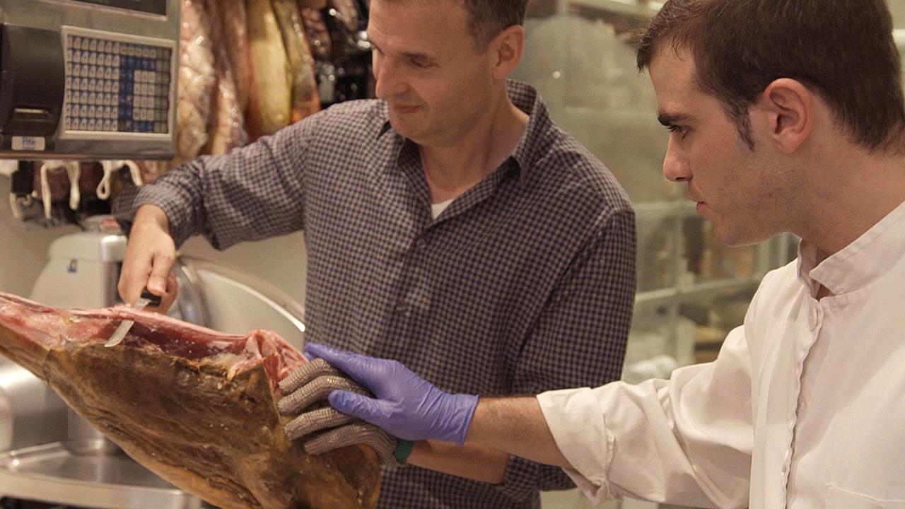 Phil Tries: Slicing Ham