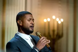Usher Sings "Georgia on My Mind"