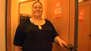 Strong!: Shopping's a Drag for a Power Lifter