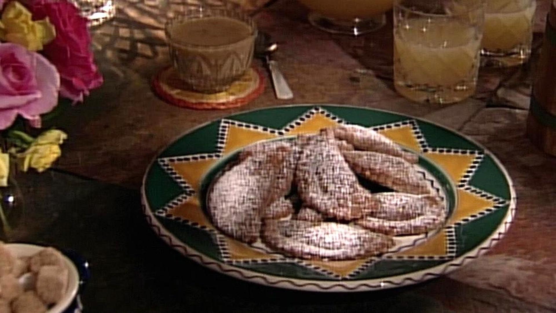 S1 e7 banana chocolate beignets with norman love baking with julia