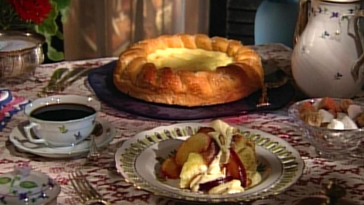 S3 E3 Creme Fraiche with Nancy Silverton Baking with Julia Video