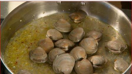 Preparing Clams for Linguini with Clam Sauce