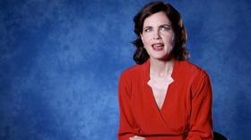 Video thumbnail: Downton Abbey Elizabeth McGovern on Americans vs. The British