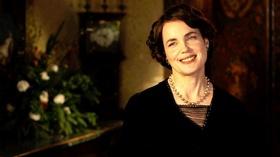 Video thumbnail: Downton Abbey The Christmas Costumes