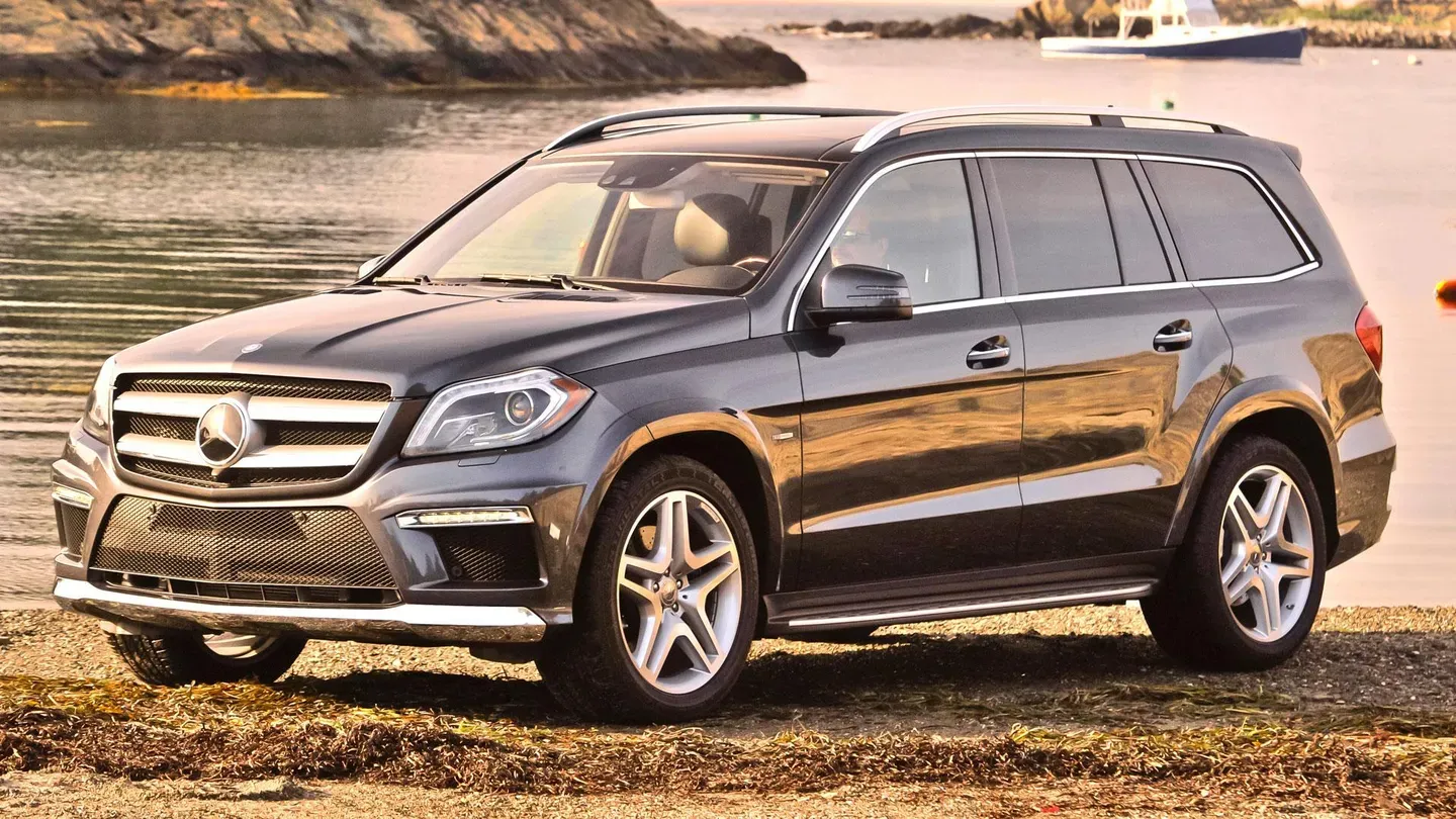 2013 Mercedes-Benz GL550 & 2014 Toyota Tundra