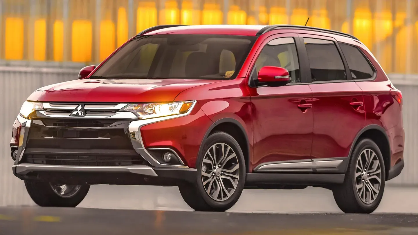 Cab Top & A-Pillar Kit | MITSUBISHI OUTLANDER  2017