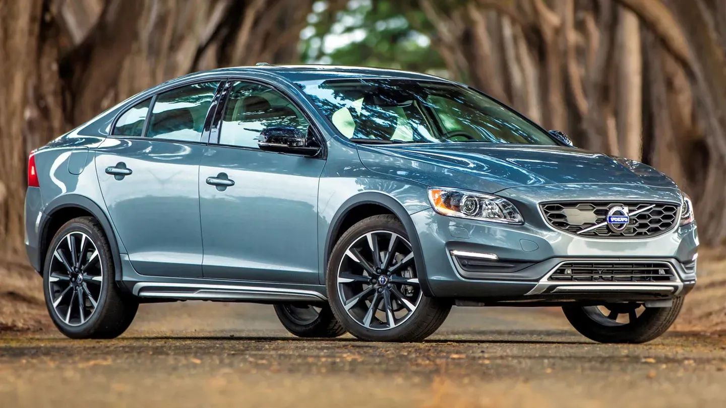 Standard Hood Fender & Mirror Kit | VOLVO S60 CROSS COUNTRY 2017