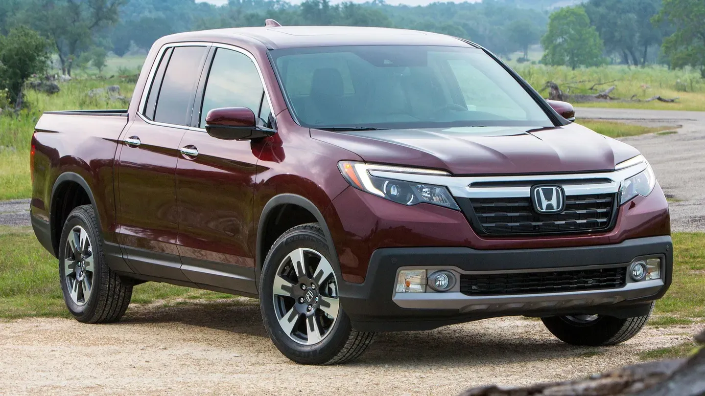 2017 Honda Ridgeline & 2017 Audi R8