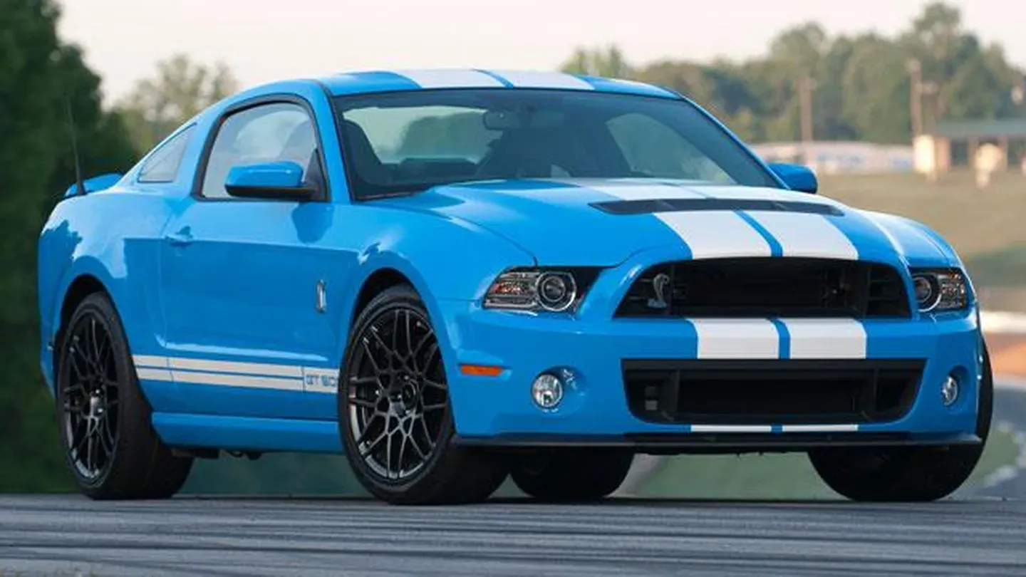 2013 Ford Shelby GT500 & 2012 BMW 6 Series