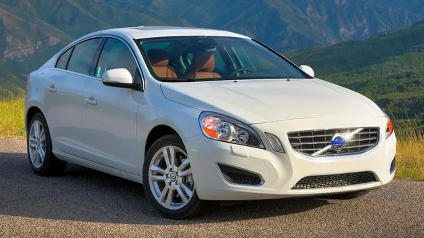 2013 Volvo S60 T5 AWD & 2013 Ford Shelby GT500