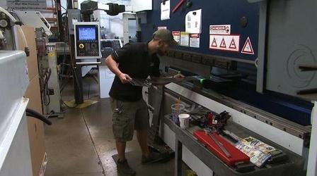Video thumbnail: PBS NewsHour Economists expect 'messier' jobs report for October