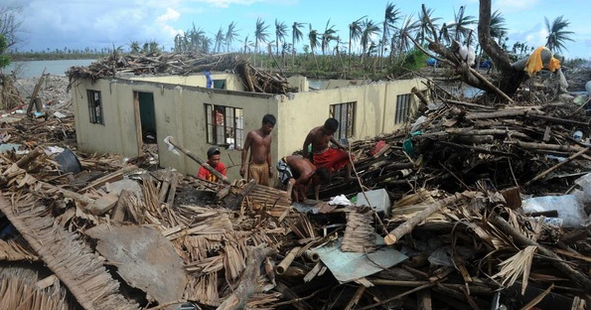 Philippines disaster inspires 'typhoon' of aid activity | Season 2013 ...