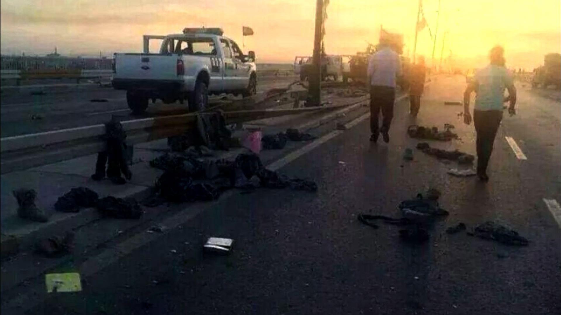 How did Sunni insurgents gain momentum in Iraq?