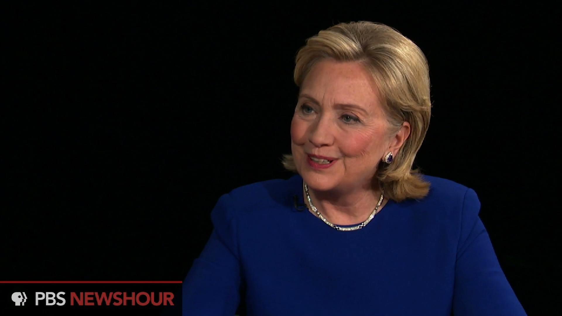 Hillary Clinton acknowledges stumbles on wealth