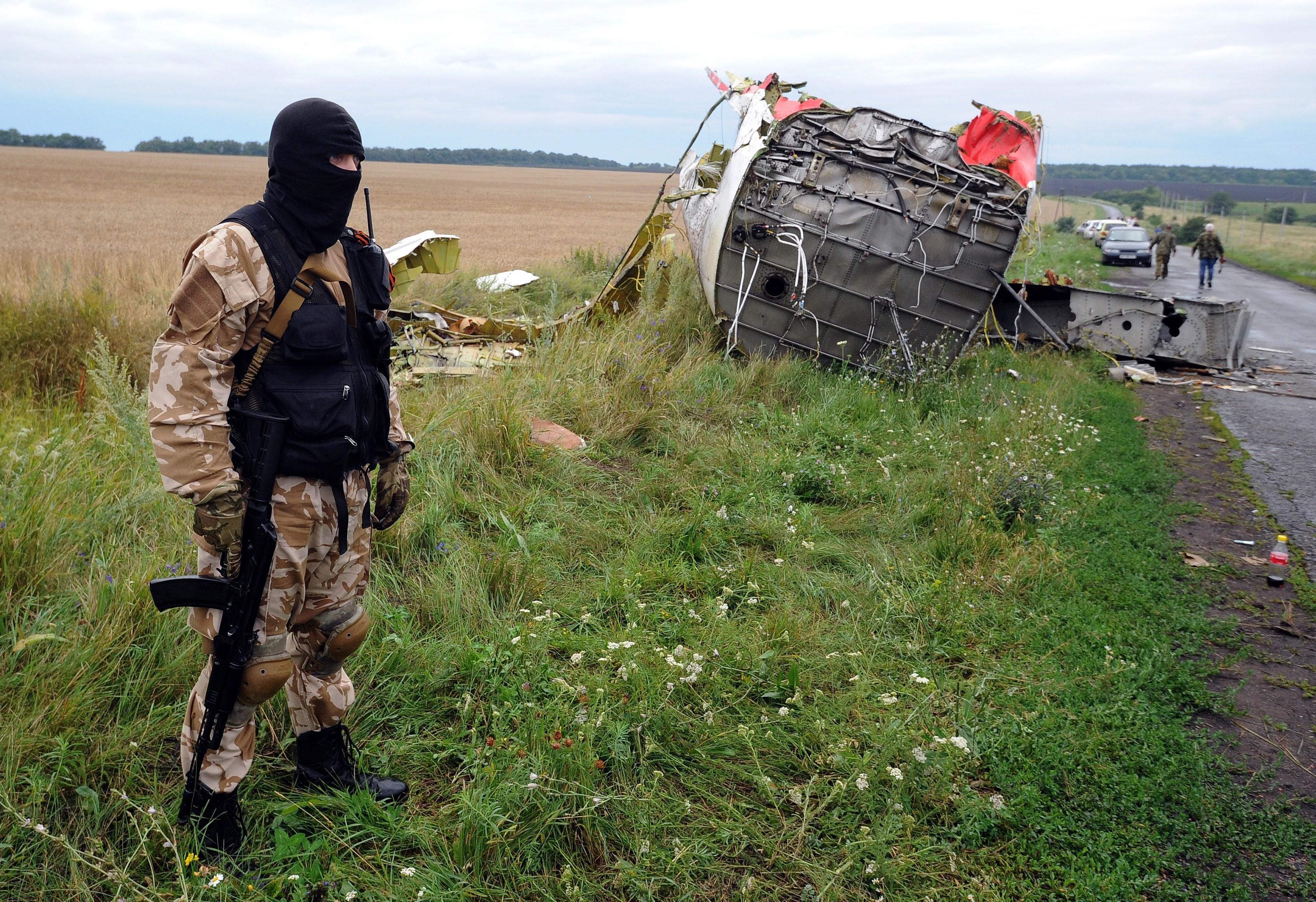MH17 crash in war zone poses security challenges