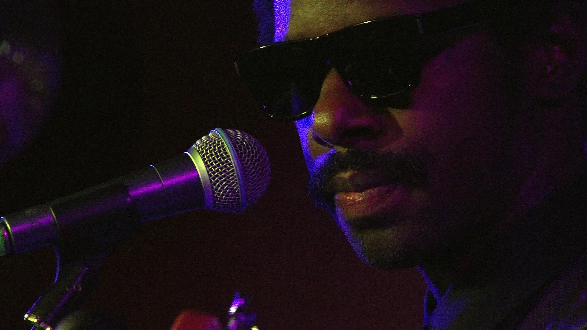 Soul musician Curtis Harding is 'keeping with tradition'