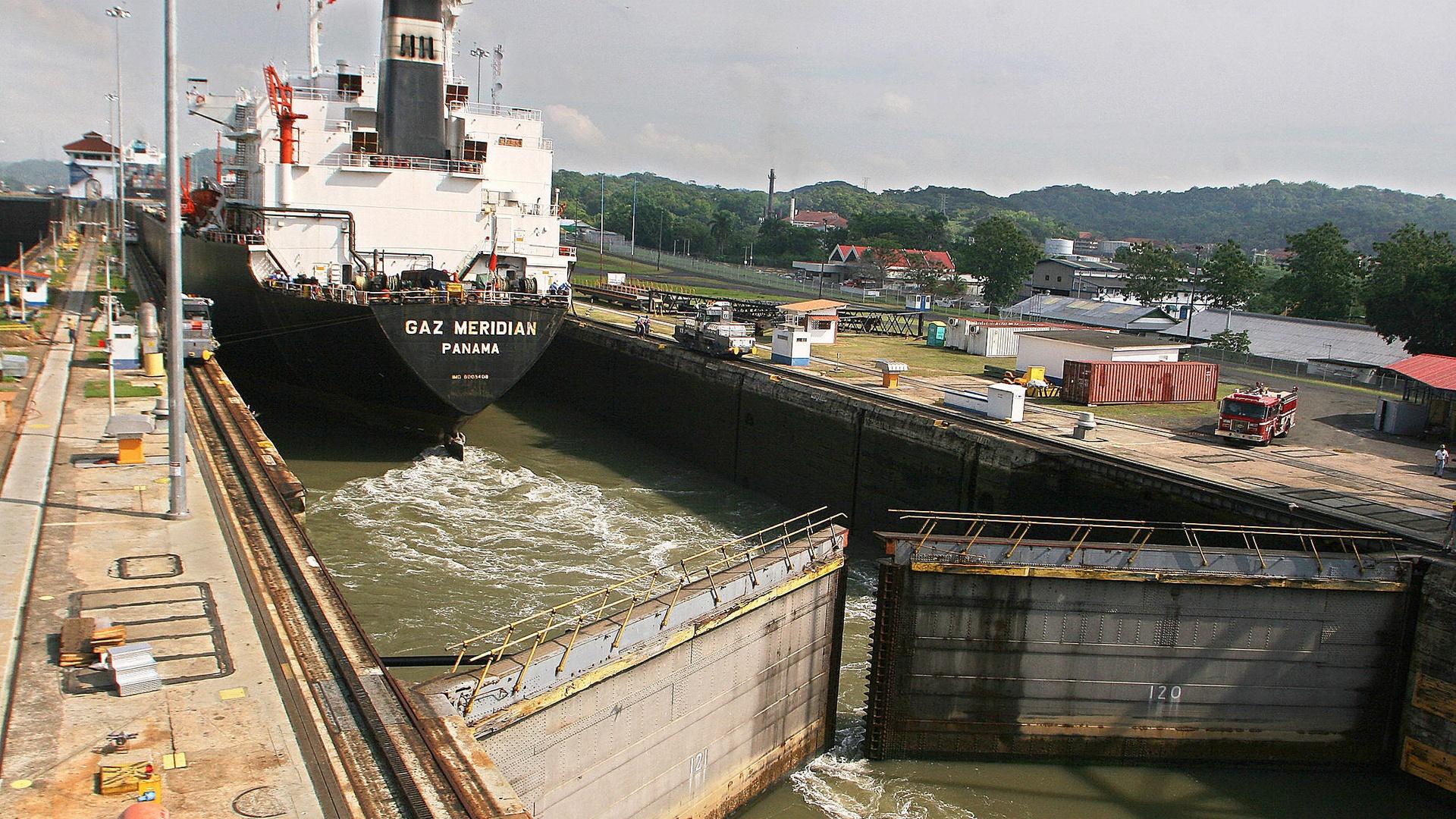 How ‘bittersweet’ politics built the Panama Canal | PBS NewsHour