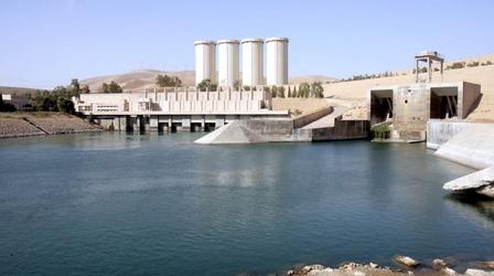 Video thumbnail: PBS NewsHour New airstrikes target Islamic State fighters at Iraq dam
