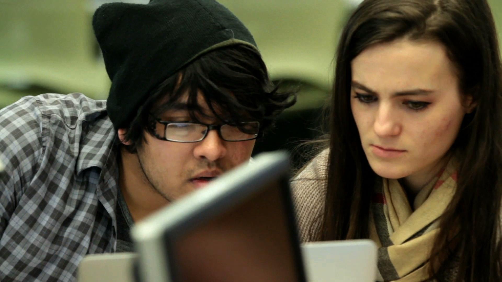 Can online courses replace a campus education?