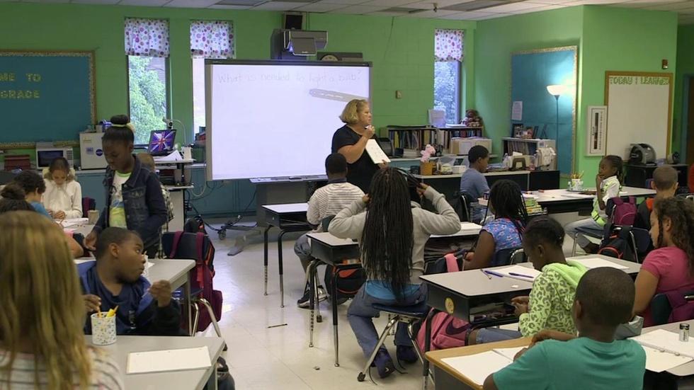 Why students may benefit from year-round schooling image