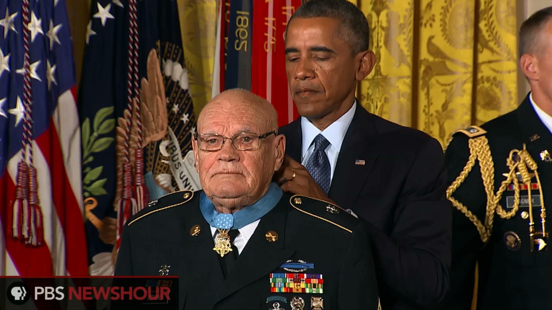 Two Vietnam Veterans Receive The Medal Of Honor Pbs Newshour All Arts