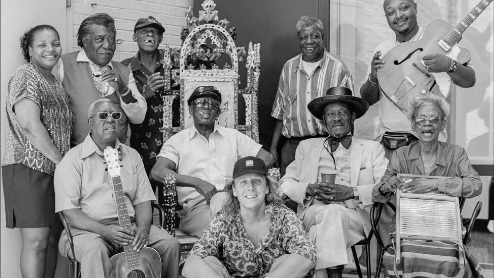 Easing the blues for down-and-out artists image